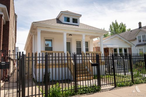 1441 N Kolin Ave, Chicago, IL, 60651-1740 | Card Image
