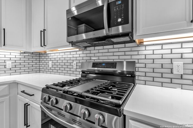 12851 Limestone Way, House other with 4 bedrooms, 3 bathrooms and null parking in San Antonio TX | Image 25