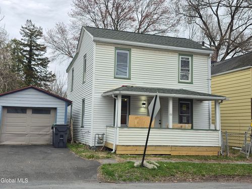 131 W Bridge St, Saugerties, NY, 12477-1419 | Card Image