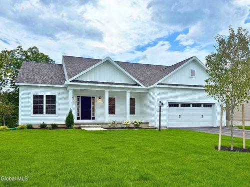 10 Espen Pl, Niskayuna, NY, 12309-3947 | Card Image