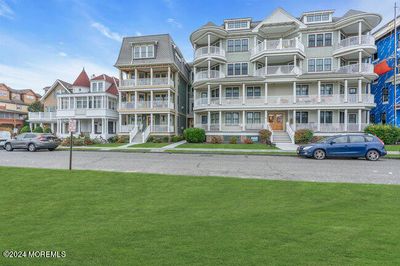 3B - 30 Ocean Pathway, Condo with 2 bedrooms, 2 bathrooms and null parking in Ocean Grove NJ | Image 2