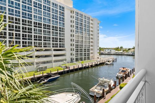 apt-304-3100 Ne 48th St, Fort Lauderdale, FL, 33308-4947 | Card Image