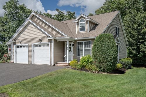 26 Settlers Way, Pelham, NH, 03076-3702 | Card Image