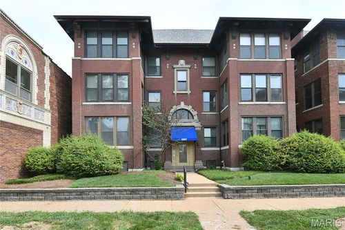3w-5567 Pershing Ave, Saint Louis, MO, 63112-1756 | Card Image