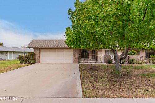 9622 W Greenhurst Dr, Sun City, AZ, 85351-2027 | Card Image