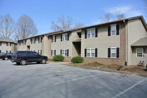 107-3502 Wind Hill Ct, New Bern, NC, 28560-2722 | Card Image