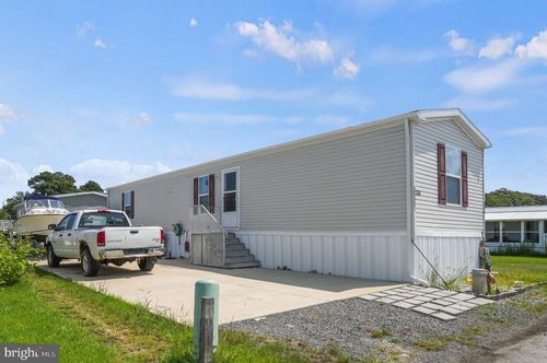 38362 Squirrel Rd, OCEAN VIEW, DE, 19970-9112 | Card Image