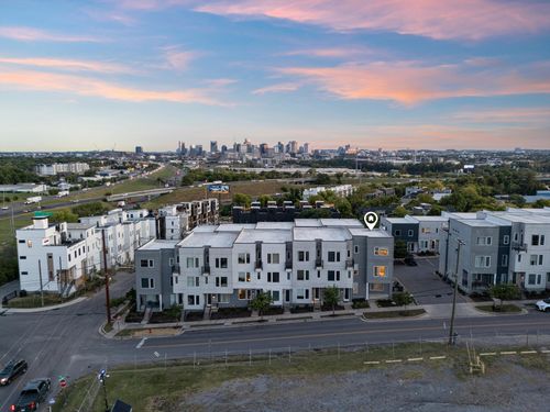 62 Fern Ave, Nashville, TN, 37207-5046 | Card Image