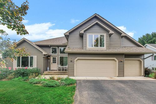 9419 Mcintosh Rd, Woodbury, MN, 55125-4814 | Card Image
