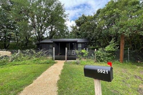 5921 Ponca St, Austin, TX, 78741 | Card Image