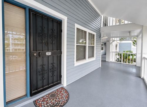 205-2577 Dolly Bay Dr, Palm Harbor, FL, 34684-1116 | Card Image