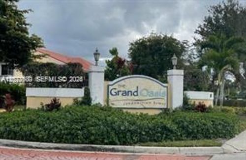 204a2-5861 Riverside Dr, Coral Springs, FL, 33067-2905 | Card Image