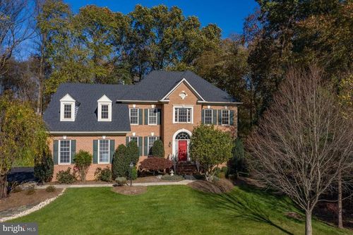 1050 Northfalls Ct, Great Falls, VA, 22066-1551 | Card Image