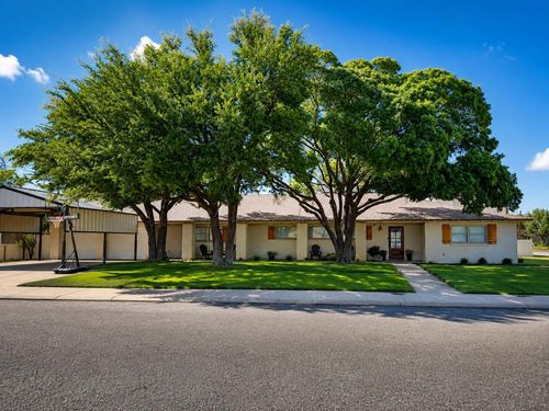 400 W 2nd St, Stanton, TX, 79782 | Card Image