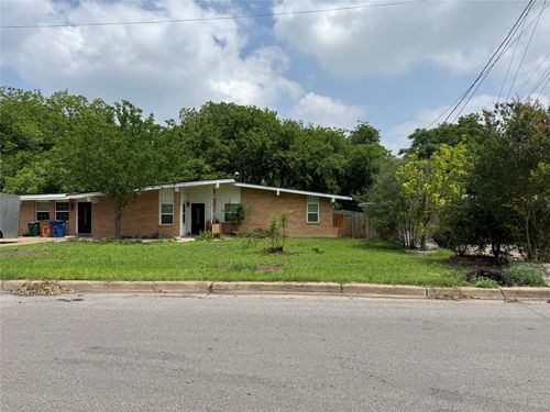 300 W Covington Dr, Austin, TX, 78753-2616 | Card Image