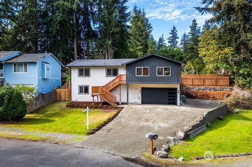 5710 189th Avenue E, Lake Tapps, WA, 98391 | Card Image