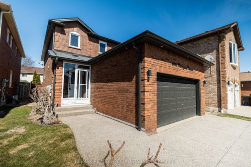 3455 Cherrington Cres, Mississauga, ON, L5L5B9 | Card Image