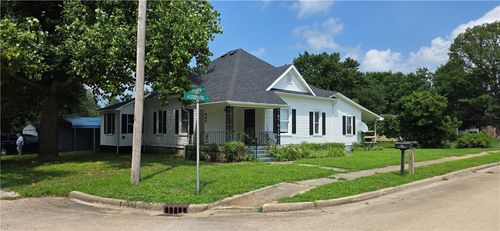401 E Woodyard Ave, Ridge Farm, IL, 61870-9772 | Card Image