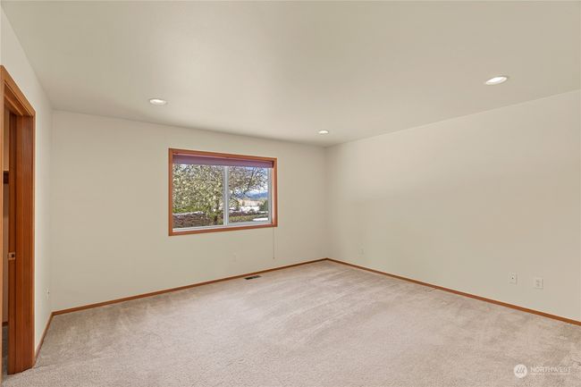 912 Bell Dr, House other with 3 bedrooms, 2 bathrooms and 2 parking in Cosmopolis WA | Image 25