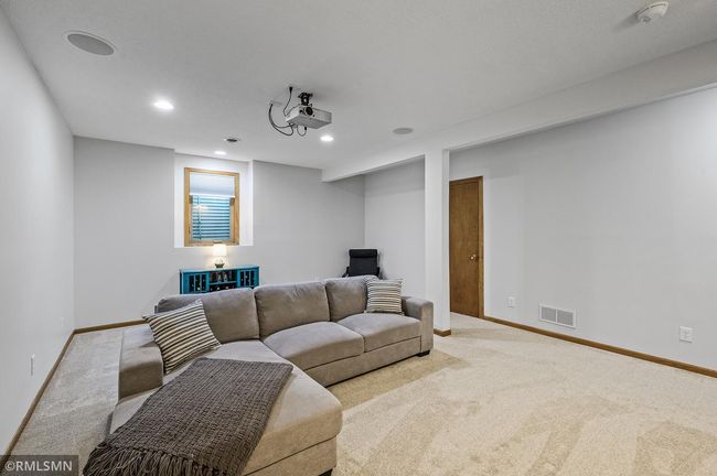 10069 Fox Run Rd, House other with 4 bedrooms, 3 bathrooms and null parking in Woodbury MN | Image 37