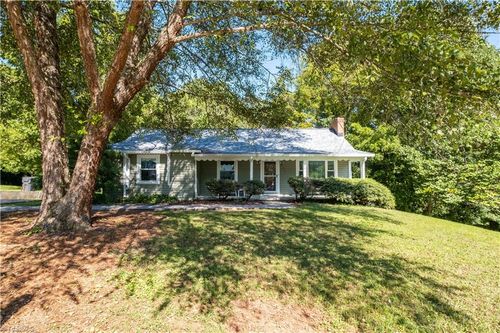 193 Victoria St, Elkin, NC, 28621-3333 | Card Image