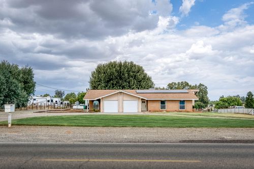 3602 N Mccall Avenue, Clovis, CA, 93619 | Card Image
