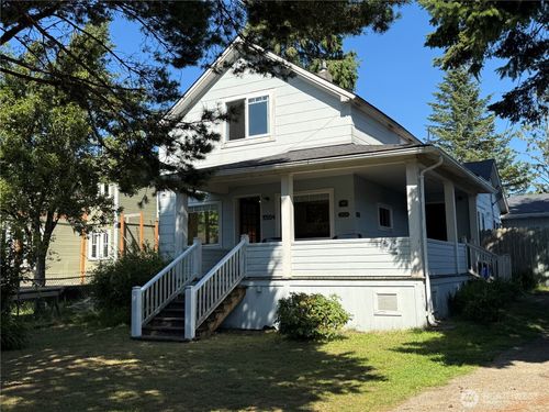 3504 L Pl, Seaview, WA, 98644-2117 | Card Image
