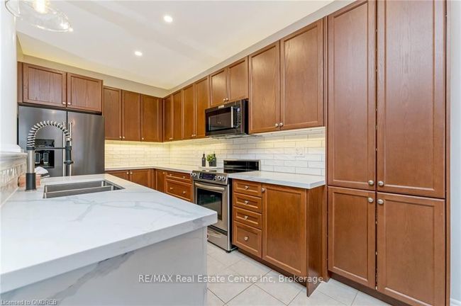 344 Landsborough Ave, House attached with 3 bedrooms, 4 bathrooms and 2 parking in Milton ON | Image 19