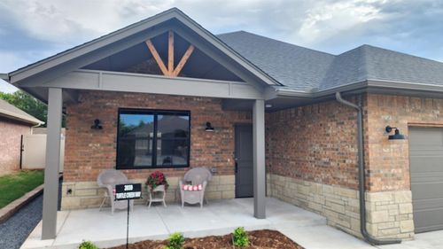 2039 Turtle Creek Way, Norman, OK, 73071-3950 | Card Image