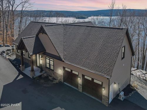 1088 Lake Shore Dr, Lake Ariel, PA, 18436-8075 | Card Image