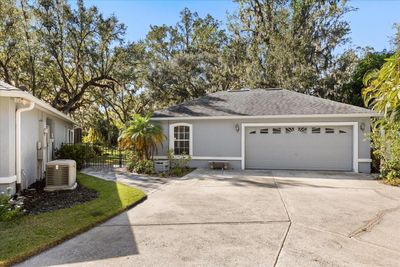 1350 Hidden Harbor Lane, House other with 4 bedrooms, 3 bathrooms and null parking in Kissimmee FL | Image 3