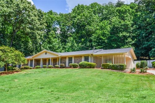 1512 Robinhood Trl, Gainesville, GA, 30501-2432 | Card Image