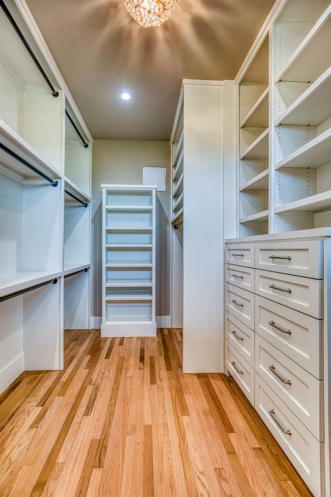 104 Hartfield Rd, Home with 4 bedrooms, 5 bathrooms and 3 parking in Round Top TX | Image 19