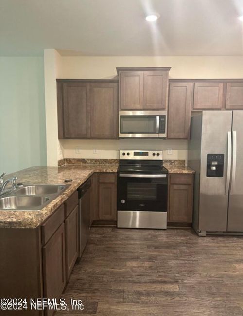 7945 Echo Springs Rd, JACKSONVILLE, FL, 32256-0287 | Card Image