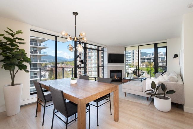 806 - 155 W 1 St Street, Condo with 2 bedrooms, 2 bathrooms and 1 parking in North Vancouver BC | Image 3