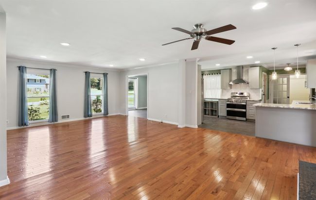 5126 Apollo Ln Sw, House other with 4 bedrooms, 2 bathrooms and null parking in Lilburn GA | Image 4