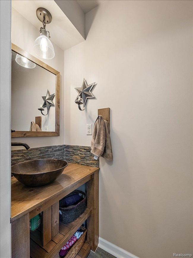 44-5514 Pointe Dr-66.jpg | Image 34