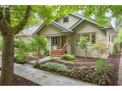 972 Madison St, Eugene, OR, 97402 | Card Image