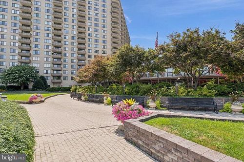 apt-201n-5225 Pooks Hill Rd, BETHESDA, MD, 20814-2032 | Card Image