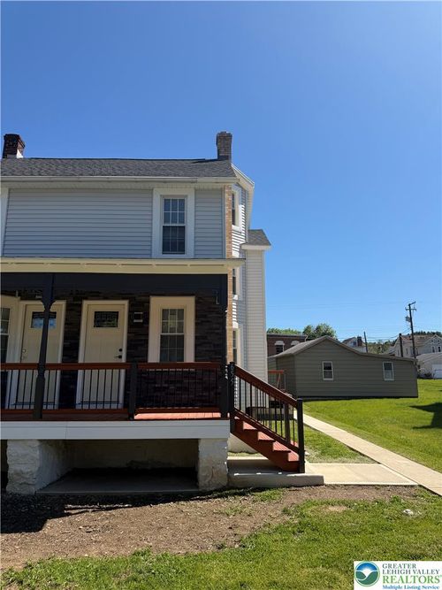 655 E White St, Palmerton, PA, 18071-5553 | Card Image