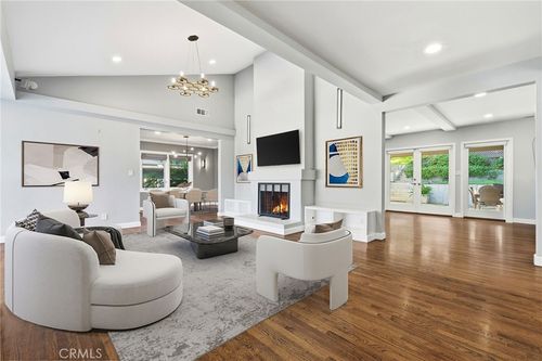 3148 Barbara Ct, Los Angeles, CA, 90068-1733 | Card Image