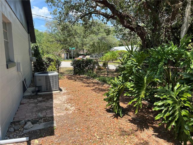 261 Deleon Rd, House other with 3 bedrooms, 2 bathrooms and null parking in Debary FL | Image 26