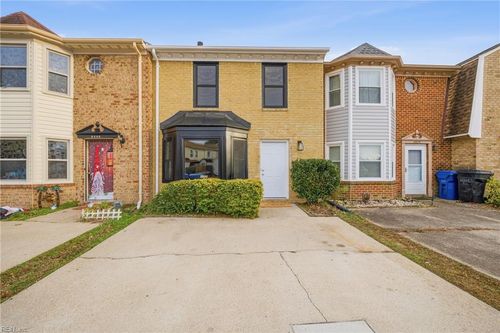 4657 Merrimac Ln, Virginia Beach, VA, 23455-6366 | Card Image