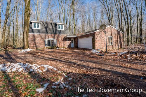 2948 N 160th Avenue, Holland, MI, 49424 | Card Image