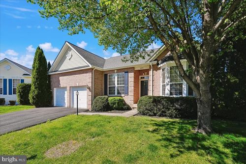 6854 Averbach Ct, WARRENTON, VA, 20187-3979 | Card Image