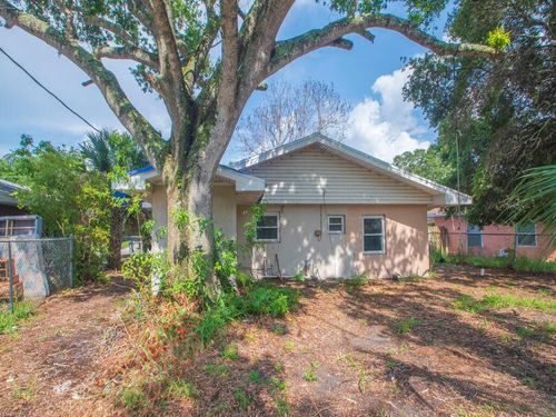 4721 28th Ct, Vero Beach, FL, 32967-1203 | Card Image