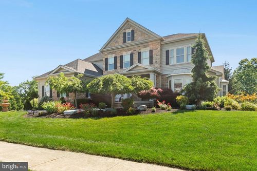 6883 Gwenmawr Rd, Bethlehem, PA, 18017-9461 | Card Image