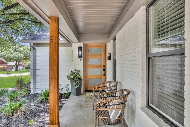 6615 Hialeah Dr, House other with 4 bedrooms, 3 bathrooms and null parking in Dallas TX | Image 4