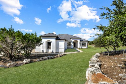 5833 Copper Vly, New Braunfels, TX, 78132-3924 | Card Image