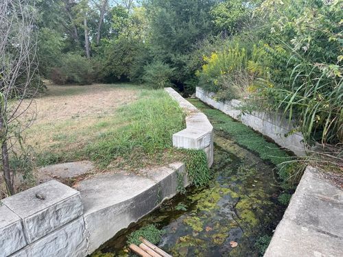 1218 W Main St, West Plains, MO, 65775-2430 | Card Image